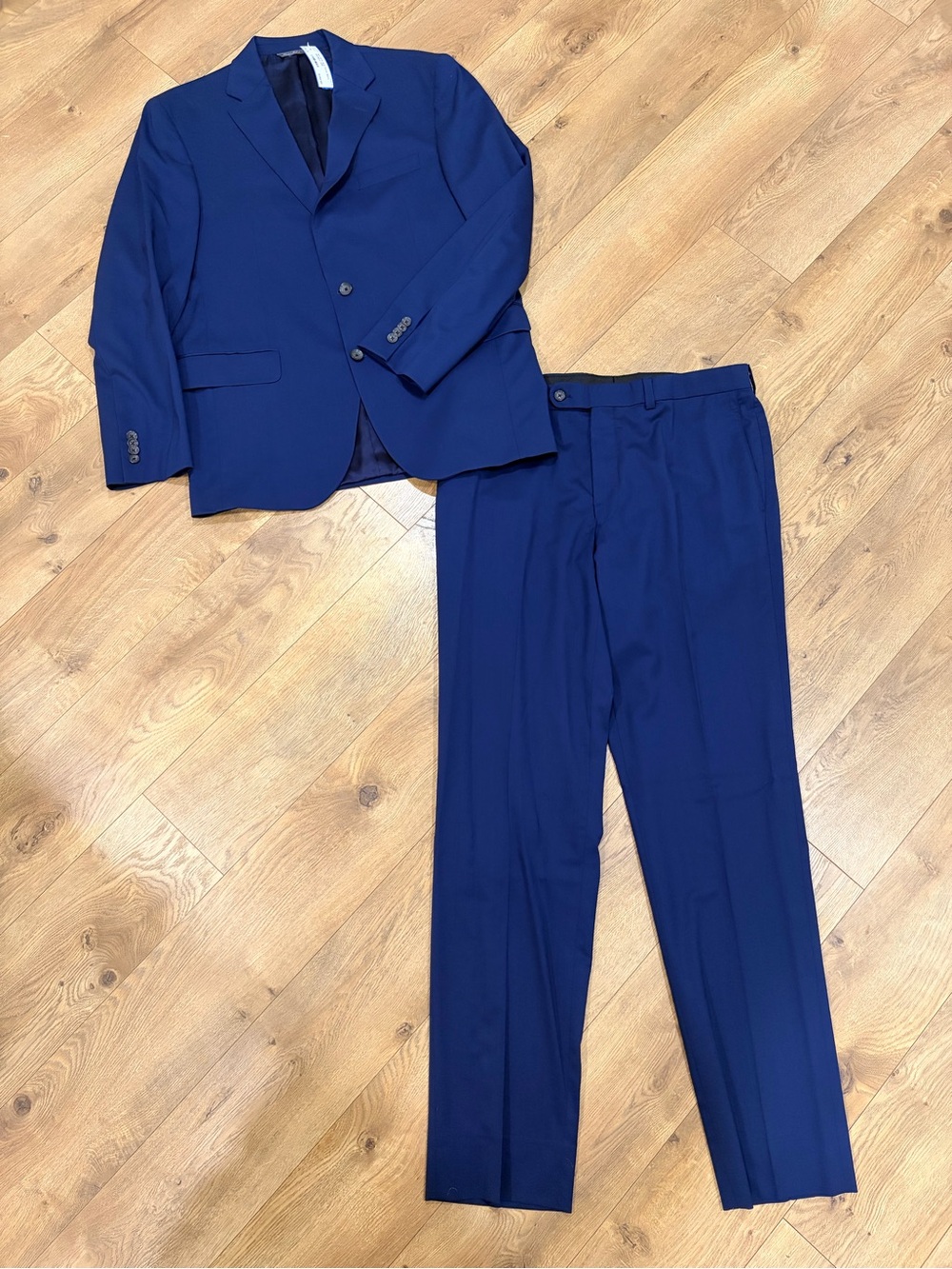 JACK VICTOR rich dark blue wool suit - 42R jacket , pants 36R